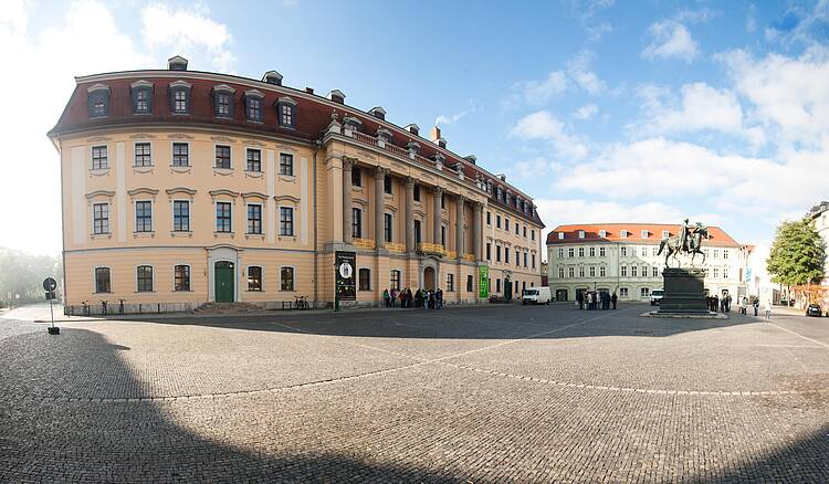 Foto: Blick auf das Hauptgebäude der Hochschule für Musik FRANZ LISZT Weimar