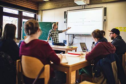 Foto: Studierende in einer Lehrveranstaltung 