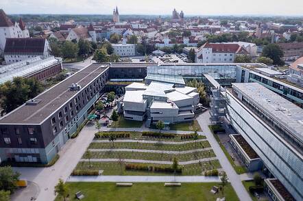 Foto: Luftaufnahme des Campus der Technischen Hochschule Ingolstadt.