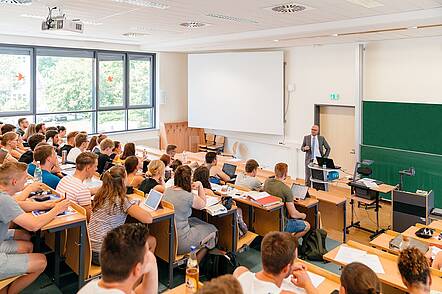 Foto: Blick in einem Hörsaal der Dualen Hochschule Gera-Eisenach