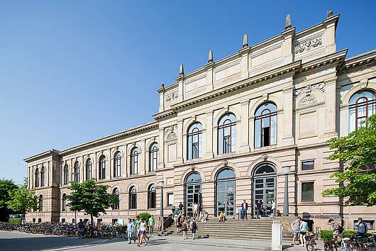 Foto: Blick auf das Altgebäude der Technische Universität Braunschweig