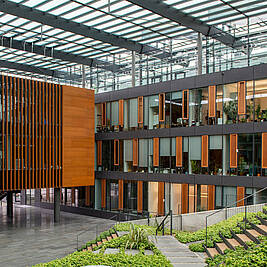 Biologie-Gebäude der Technischen Universität Dresden (Foto: Crispin-I. Mokry)